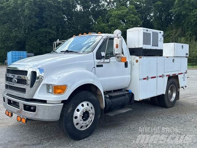 Ford F-750 Camiões Municipais / Uso Geral