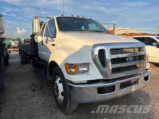 Ford F-750 Camiões estrado/caixa aberta