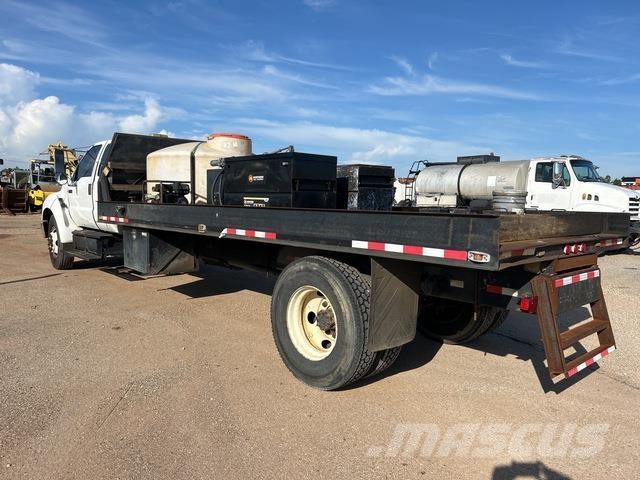Ford F-750 Camiões estrado/caixa aberta