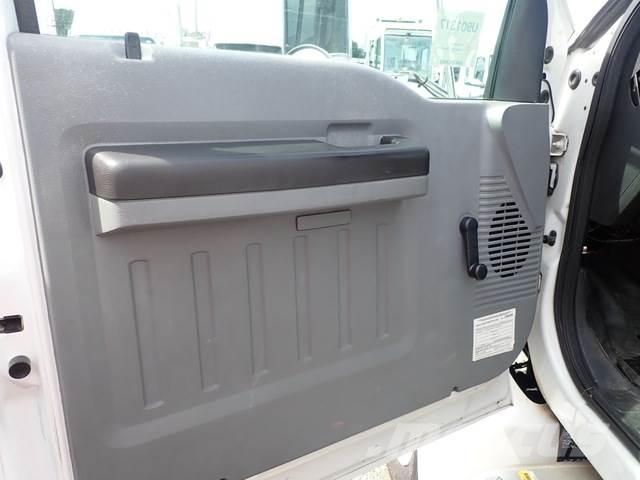 Ford F-750 Camiões de entrega de bebidas