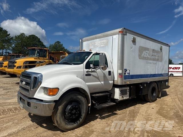 Ford F-750 Camiões-cisterna
