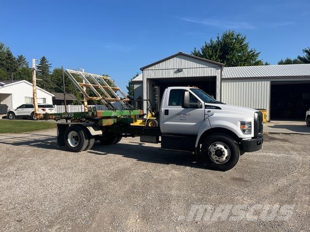 Ford F-750 Cabines e interior