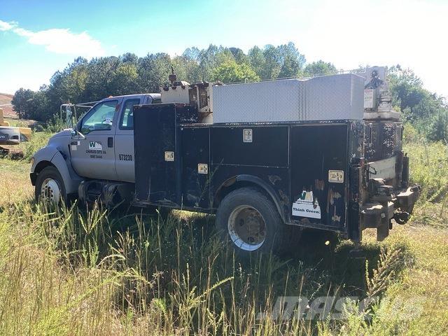 Ford F-750 Camiões Municipais / Uso Geral