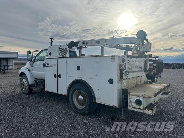 Ford F-750 Camiões Municipais / Uso Geral