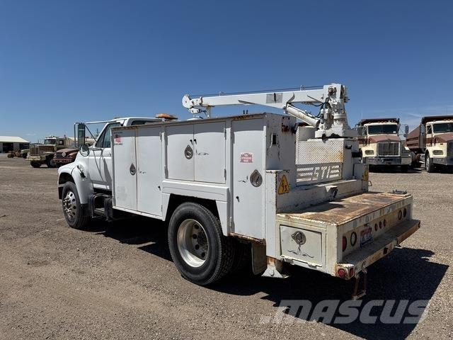 Ford F-800 Camiões Municipais / Uso Geral