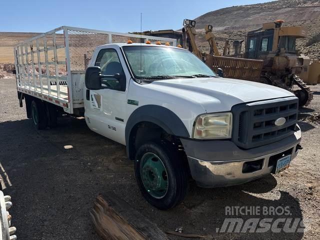 Ford F550 Camiões estrado/caixa aberta