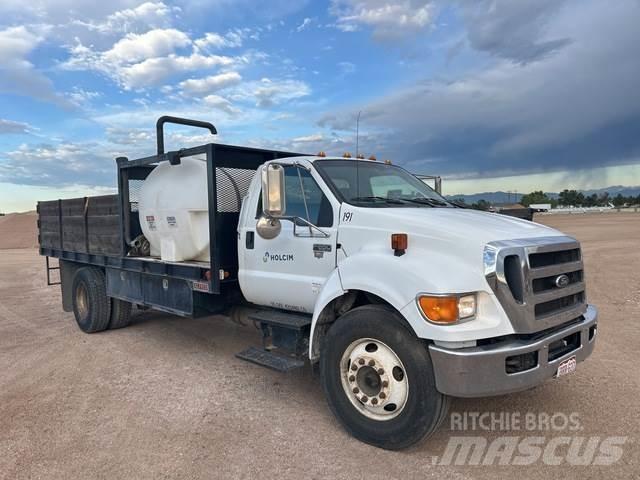 Ford F650 Auto-tanques