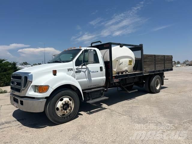 Ford F650 Auto-tanques