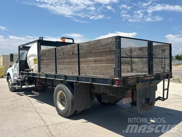 Ford F650 Auto-tanques