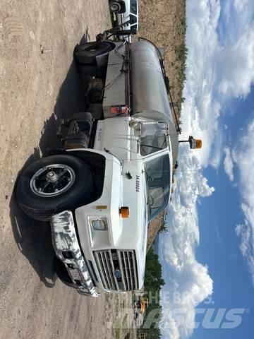 Ford F700 Caminhões de betonagem