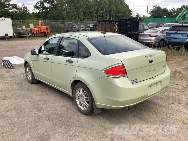 Ford Focus SE Automóvel