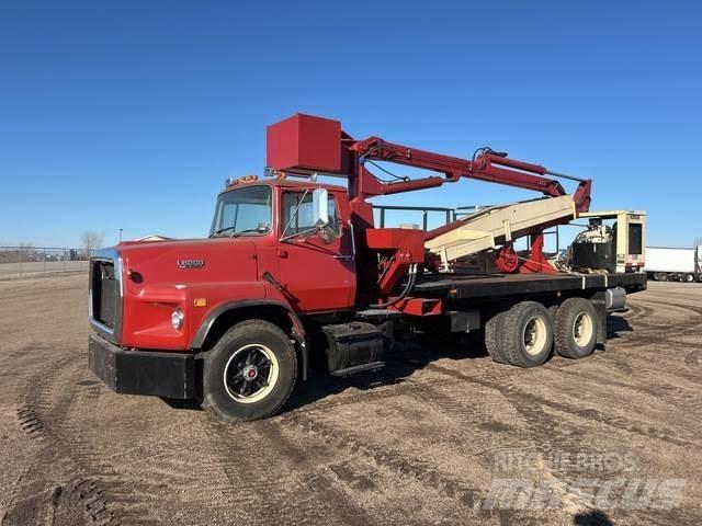 Ford L8000 Construção - Outros
