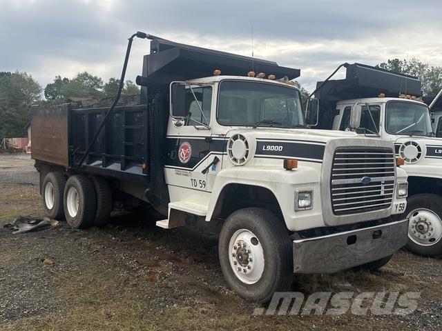 Ford L9000 Camiões basculantes