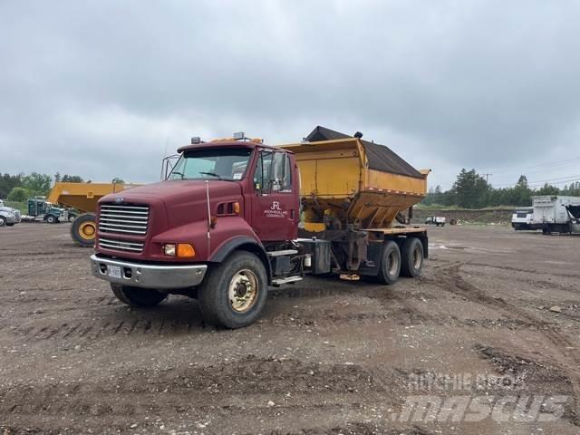 Ford LTS 9000 Lâminas de neve e arados