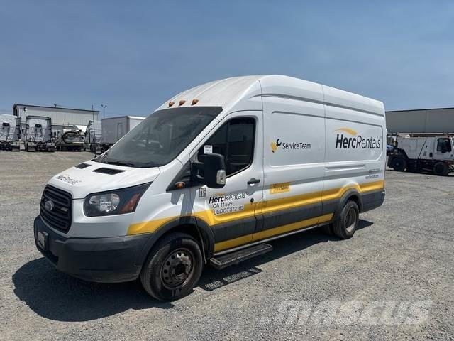 Ford T-350 Carrinhas de caixa fechada