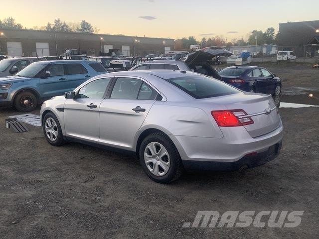 Ford Taurus Automóvel