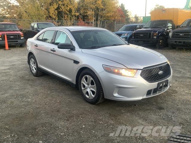 Ford Taurus Automóvel