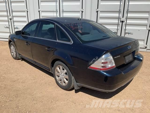 Ford Taurus SE Automóvel