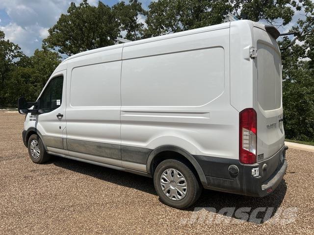 Ford Transit Carrinhas de caixa fechada
