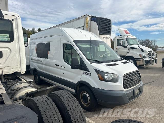Ford Transit Carrinhas de caixa fechada