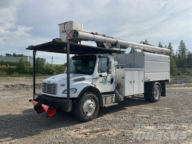 Freightliner  Plataformas aéreas montadas em camião