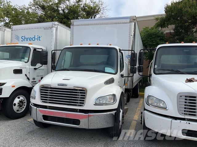 Freightliner  Caminhões de caixa fechada