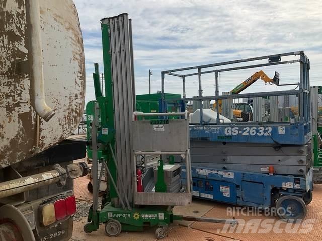 Genie AWP-36S Plataformas de Mastro Vertical