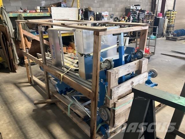 Genie AWP-40S Plataformas de Mastro Vertical