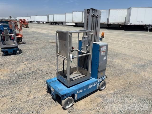 Genie GR-20 Plataformas de Mastro Vertical