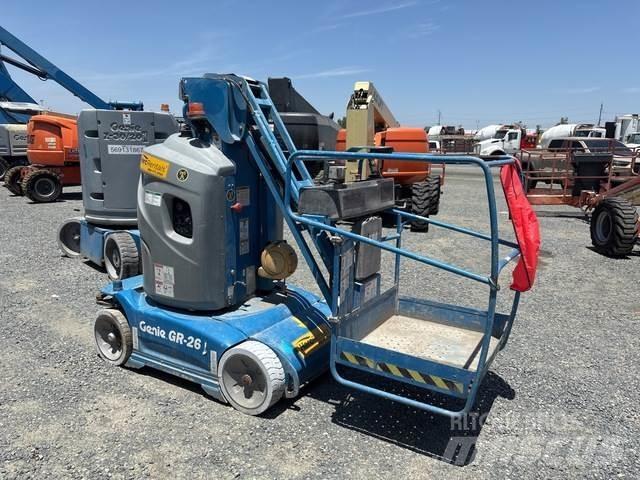 Genie GR-26J Plataformas de Mastro Vertical