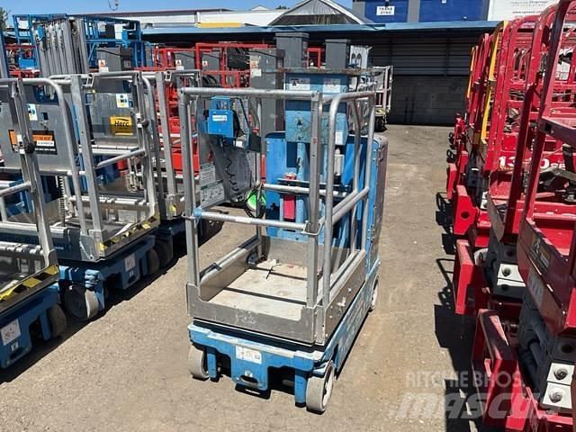 Genie GR12 Plataformas de Mastro Vertical