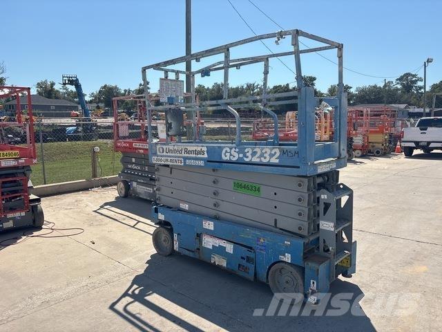 Genie GS-3232 Elevadores de tesoura