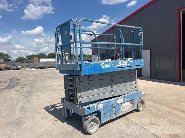 Genie GS-4047 Elevadores de tesoura