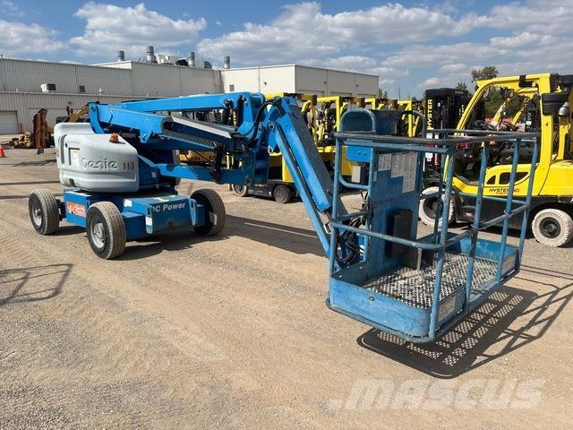 Genie Z-45/25J Elevadores braços articulados