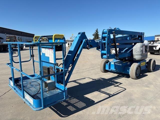 Genie Z-45/25J Elevadores braços articulados