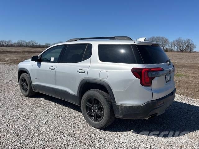GMC Acadia Automóvel