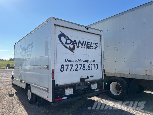 GMC G33903 Caminhões de caixa fechada