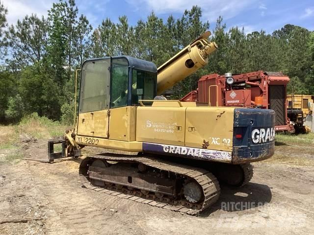 Gradall XL2200 Escavadeiras de esteiras