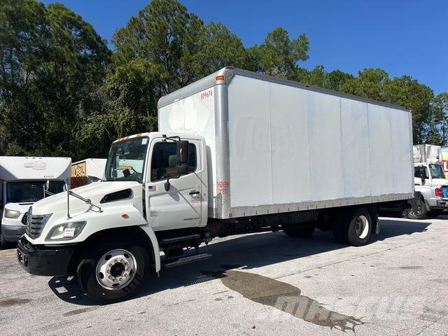 Hino 258 Caminhões de caixa fechada