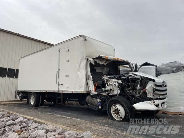 Hino 268 Caminhões de caixa fechada