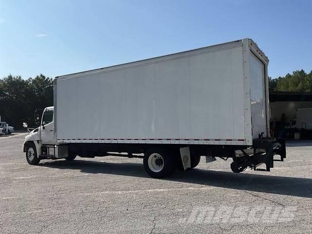 Hino 268 Caminhões de caixa fechada