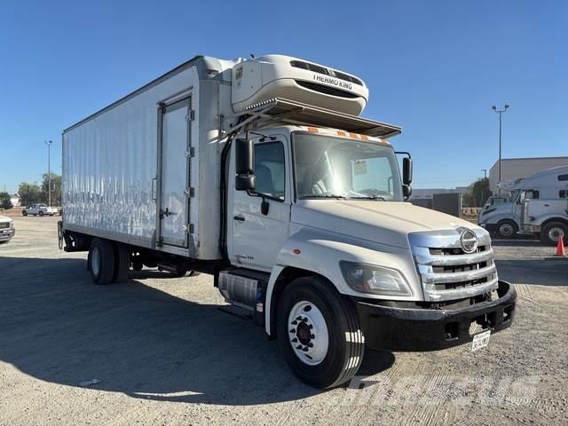 Hino 268 Caminhões caixa temperatura controlada