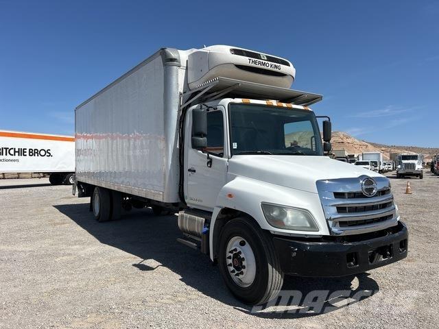 Hino 268 Caminhões caixa temperatura controlada
