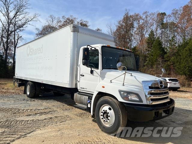 Hino 269 Caminhões de caixa fechada