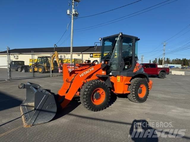 Hitachi ZW80 Carregadeiras de rodas