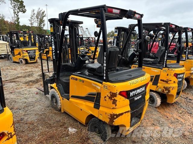Hyundai 25B-9U Empilhadores eléctricos