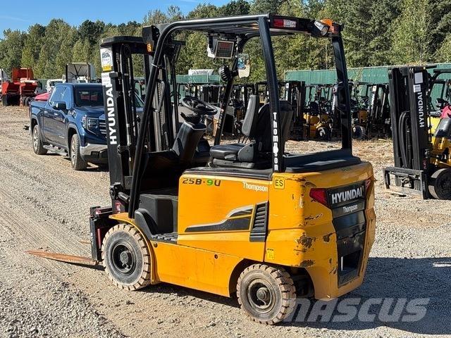 Hyundai 25B-9U Empilhadores eléctricos