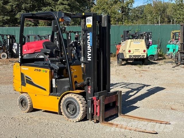 Hyundai 25B-9U Empilhadores eléctricos