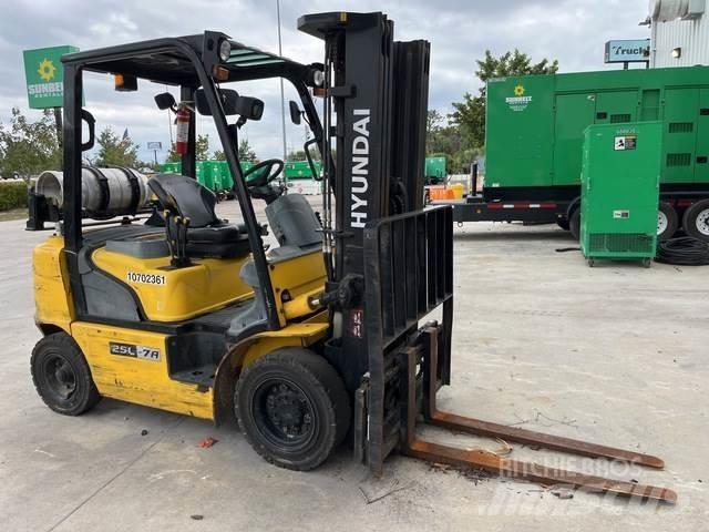 Hyundai 25L-7A Construção - Outros
