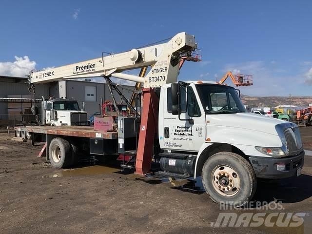 International  Gruas de rastos